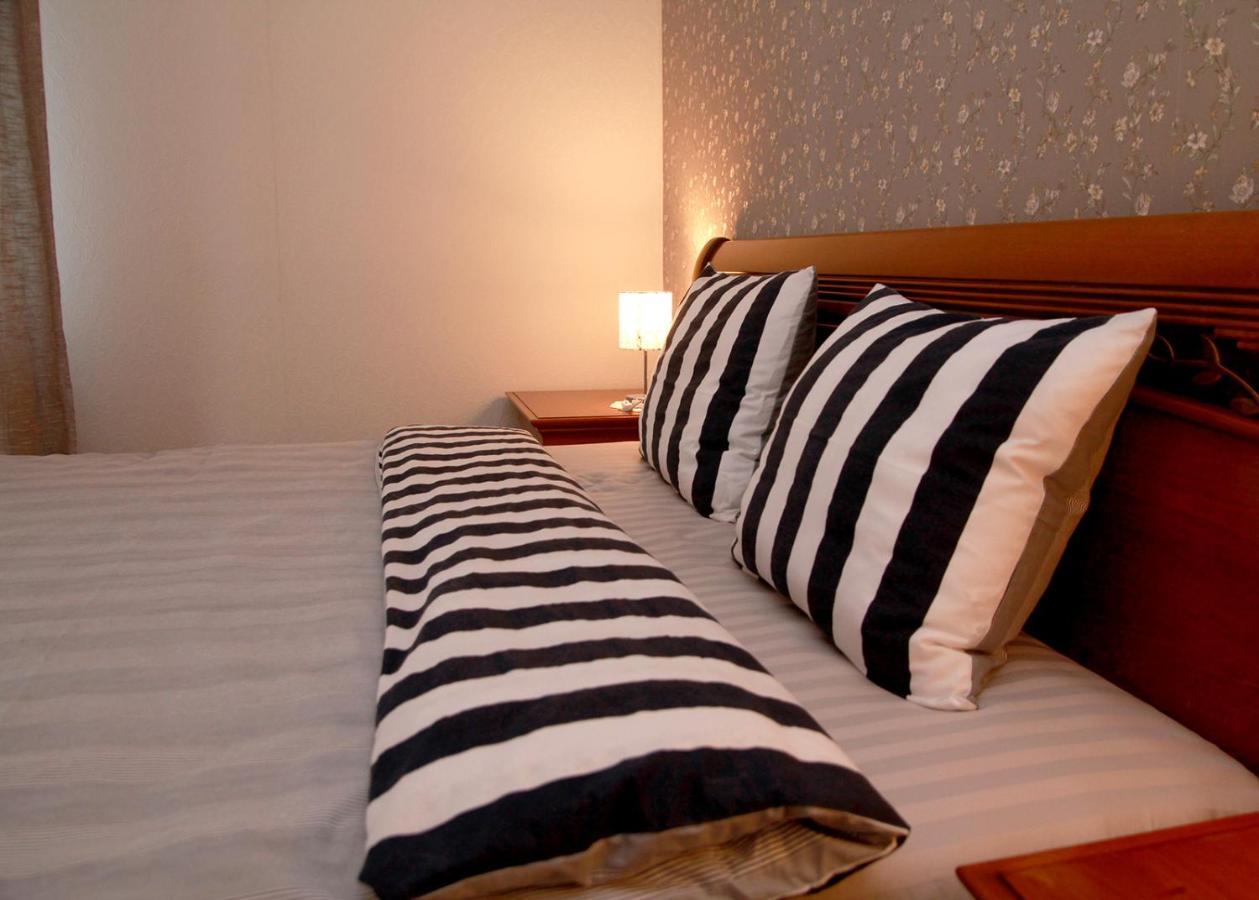 Emilie'S Apartments لييبايا المظهر الخارجي الصورة