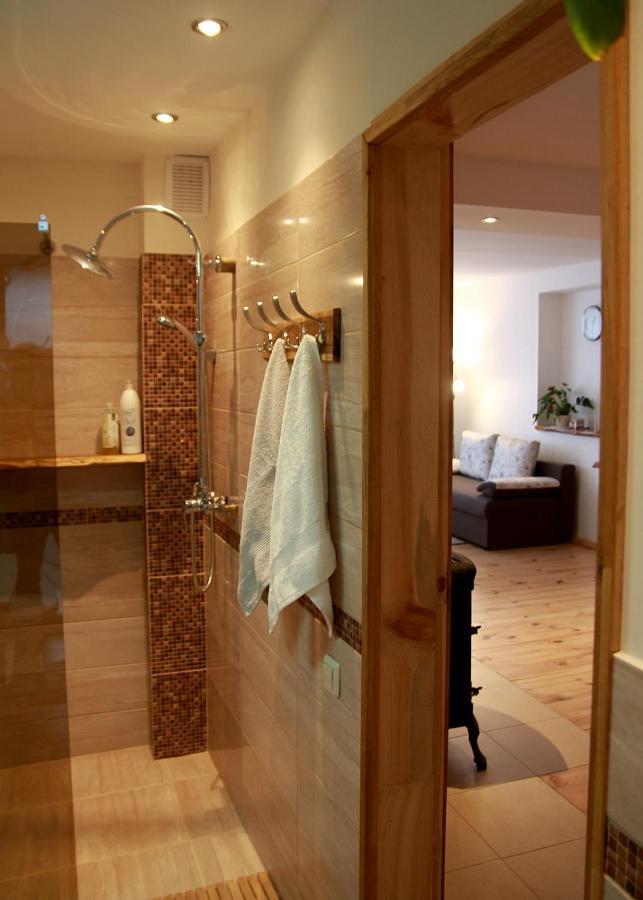 Emilie'S Apartments لييبايا المظهر الخارجي الصورة